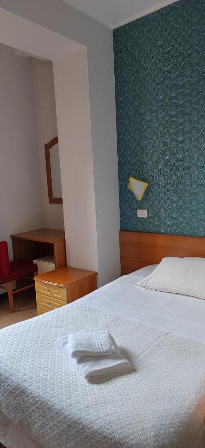 Hotel Nuovo Rondo เซสโต ซานโจวันนี ภายนอก รูปภาพ