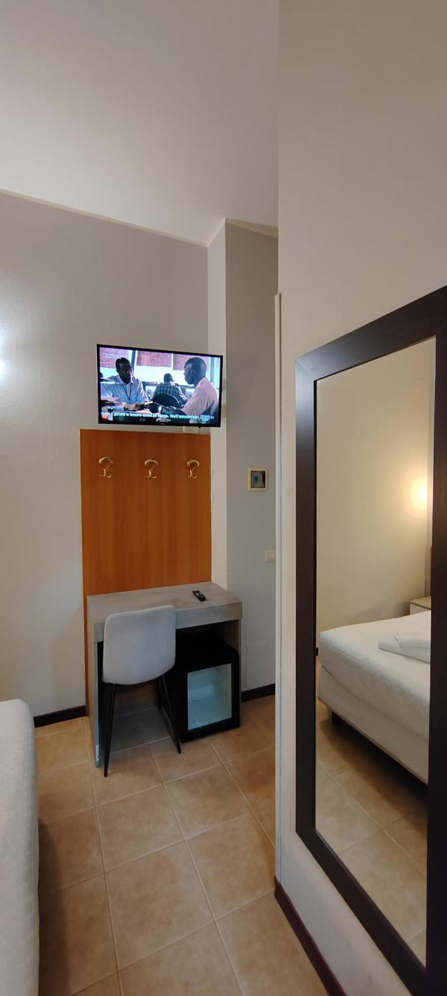 Hotel Nuovo Rondo เซสโต ซานโจวันนี ภายนอก รูปภาพ